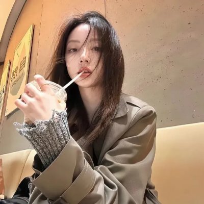 彩虹艳尽半边天